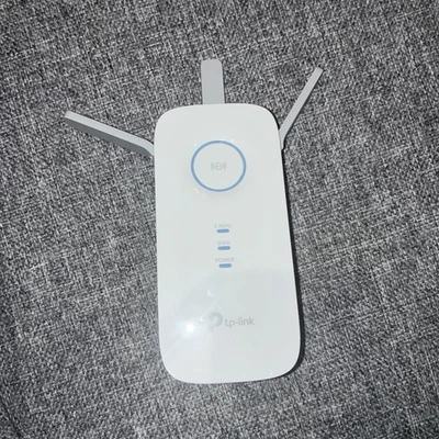 TP-Link RE550 AC1900 MU-MIMO Dual Band Mesh Wi-Fi Range Extender UK - Image 1 of 2