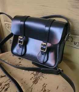 Nuevo Bolso Bandolera Doc Dr Martens Negro 100% Cuero 7 pulgadas Hebilla Cartera Gótico - Imagen 1 de 14