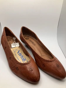 Braune A.S. 98 Air Step Damenschuhe Leder Größe 8,5 W Native Print Mary Janes - Bild 1 von 6