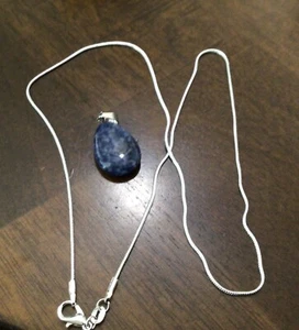 Piedra de cristal azul lágrima gota con cadena de 20” marcada .925 envío gratuito - Imagen 1 de 1