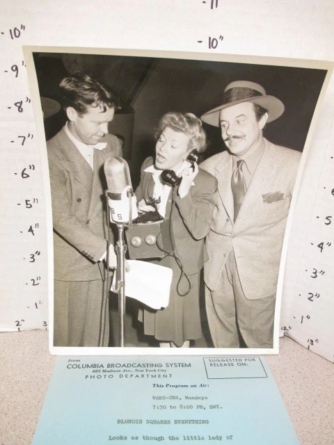 Foto de radio de televisión CBS 1942 BLONDIE cómic Penny Singleton Arthur Lake Jack Mather Foto 1 de 1