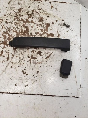 Manija de puerta exterior delantera derecha usada se adapta a: Nissan Xterra 2007 montaje puerta rea Foto 1 de 4