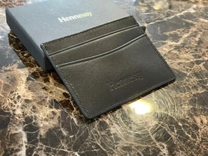 PORTAFOGLIO HENNESSY COGNAC PORTA CARTA DI CREDITO IN CONFEZIONE REGALO HENNESSY NUOVO ORIGINALE RARO - Foto 1 di 12