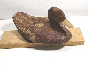 Esca anatra in legno intagliata a mano artigianale marrone beige realistica vintage NOTA - Foto 1 di 12