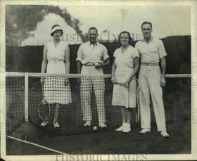 1932 Press Photo Ruth Jeffries & DeCamp at Bermuda Tennis Tournament - nes55429