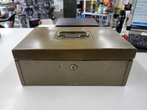 Vintage Parplus Military Green Metal Documents Cash Lock Box. No Key  - Picture 1 of 12