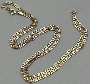 A 9K Yellow Gold Flat Curb Link Necklace - Picture 1 of 4