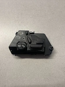 2000 - 2006 Mercedes S430 S500 Left Rear seat control switch 220 821 13 58 - Imagen 1 de 6