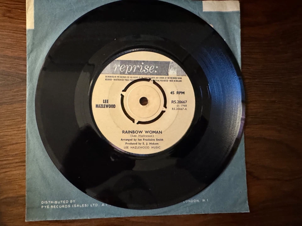 LEE HAZLEWOOD - RAINBOW WOMAN - I AM, YOU ARE - UK - 7" SINGLE - 1968 - Image 1 of 2