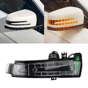 Rechts LED Spiegelblinker Außenspiegel Für Benz C E S W204 W212 W221 A2129067301 - Picture 1 of 9