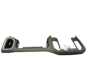 2019 - 2023 GMC SIERRA 1500 OEM CENTER FRONT RIGHT DASH TRIM PANEL W/ VENT - Picture 1 of 16