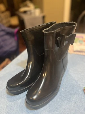 Jessica Simpson Botas de Lluvia Para Mujer 8M Raila Negro Goma Tirar al Tobillo Top Informal Foto 1 de 4
