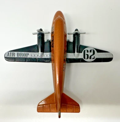 Matchbox Sky Busters Airliner 2003 Air Drop Service marrón/negro Foto 1 de 4