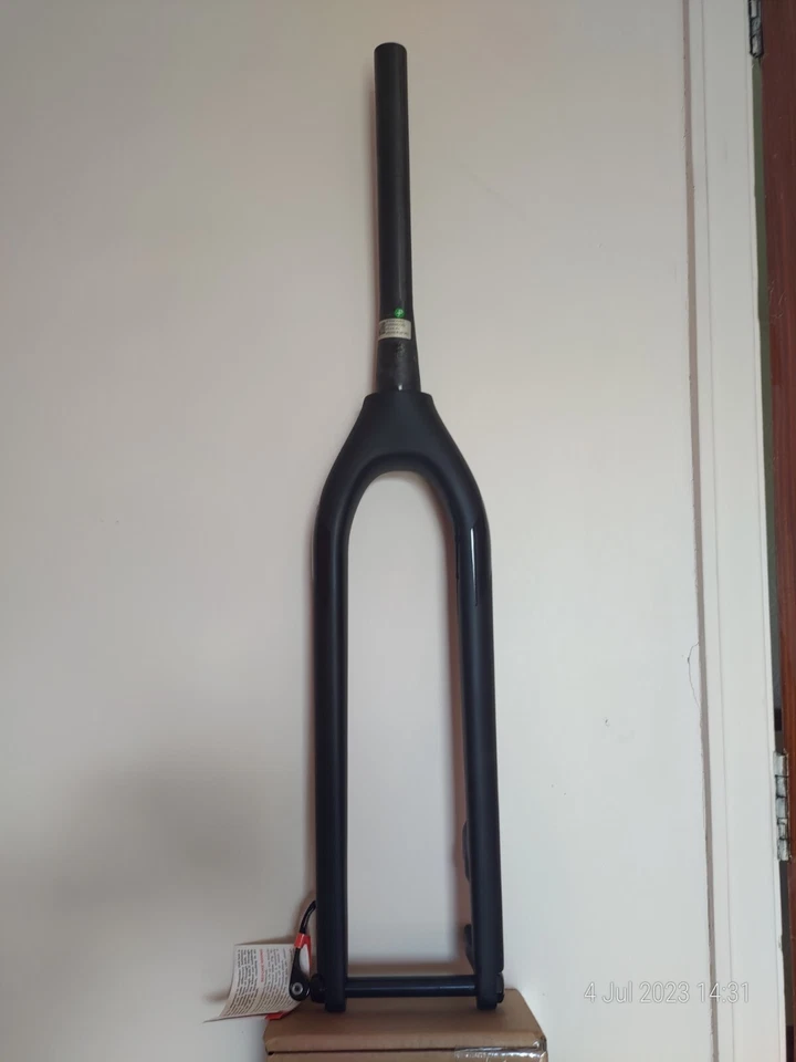 3T Rigid Team Stealth Carbon Fork 29er - Stealth Black - Non Boost - New - Image 1 of 4