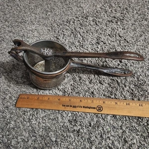 Old Cast Iron Cup Press Potato Ricer Grey Iron Casting Co. Mt. Joy Pa. Vintage - Picture 1 of 6
