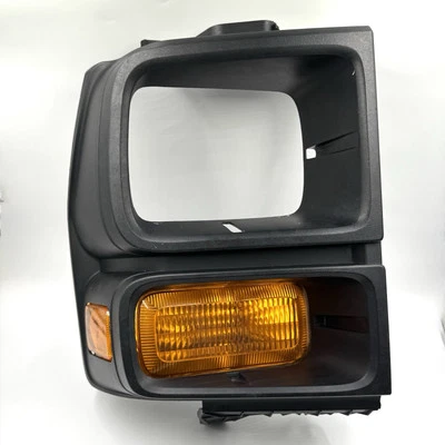 2008 - 2017 年福特 E150 E250 E350 Van 左侧车头灯边框装饰带 VIN/OEM — 第 1/4 张图片