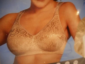 Playtex 18 Hour Bra 44C Nude Wireless Ultimate Lift And Support 4745 - Picture 1 of 7
