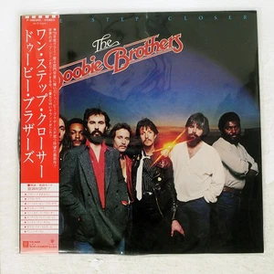 DOOBIE BROTHERS ONE STEP CLOSER WARNER P10850W Japan VINYL LP - Picture 1 of 1
