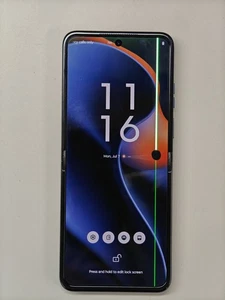 Telefono funzionante COSÌ COM'È Moto Razr 2025 256 GB sbloccato in fabbrica LCD LINE/SPOT #R77 - Foto 1 di 5
