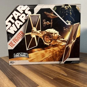 2006 Hasbro STAR WARS 30th Anniversary TIE FIGHTER w/ EJECTING WING PANELS - Bild 1 von 20