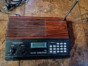 REALISTIC Pro-2011 20 Channel Programmable Scanner Direct Entry UHF VHF - Works - Zdjęcie 1 z 2