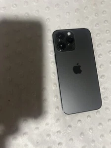 iPhone 14 Pro Max z Tiktokiem - Zdjęcie 1 z 3
