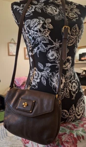 MARC BY MARC JACOBS CHOCOLATE BROWN PEBBLED LEATHER CROSSBODY HANDBAG PURSE - Picture 1 of 10