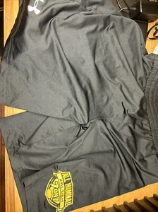 Under Armour HeatGear Shorts Jugend Größe Large schwarz Fußball lockere Passform - Bild 1 von 4