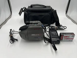 Panasonic PV-L780D Palmcorder VHS-C Camcorder W Charger and Bag (NO BATTERY) - Picture 1 of 5