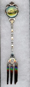 #261) SILVER PLATED CAKE FORK MOUNT ROBSON B.C. CANADIAN ROCKIES CANADA HIGHEST - Picture 1 of 2