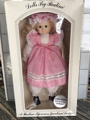 Muñecas de Pauline, muñeca Suzanne con ojos dormidos de colección Foto 1 de 4