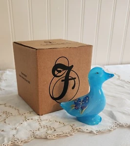 Figura Pato Fenton Azul Cielo Mariposa Pintada a Mano con Caja 3.5" Alto - Imagen 1 de 10