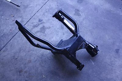 2002 SUZUKI VL 800 INTRUDER BRAÇO OSCILANTE BRAÇO OSCILANTE QUADRO TRASEIRO VL800 02 - Imagem 1 de 4