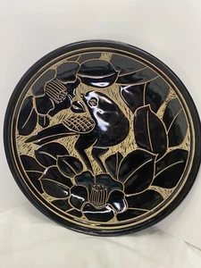 SGRAFFITO Asian Pottery Hand Decorated Bird And Flowers Serving Bowl Black Tan - Picture 1 of 12