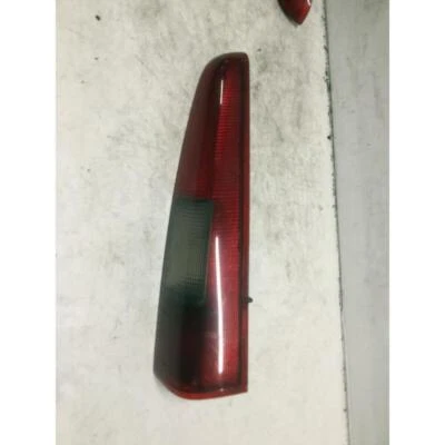 ЗАДНИЙ ФОНАРЬ RH ДЛЯ VOLVO SERIE 70 (96-00) V70-S70 2.0 20V TURBO T-5 S.W. 1996 - Изображение 1 из 4