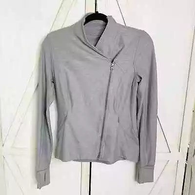 Lululemon Precision Gray Asymmetrical Full Zip Up Jacket Women's Size 6 Athletic • 44.99€