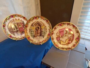 Choice Royal Albert Bone China England Decorative Picture Plates: 2001 or 2002 - Picture 1 of 7