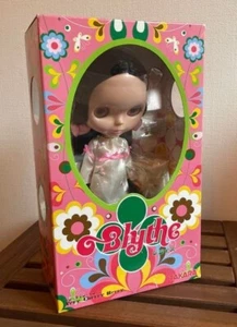 NEO Blythe doll BLYTHE DOLL Very Cherry Berry TAKARA TOMY NEW FROM JAPAN - Picture 1 of 8