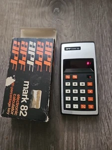 Calculadora vintage APF Mark 82 probada ¡¡¡¡Funciona muy bien!!!! Con caja - Imagen 1 de 5