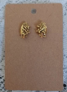 PENDIENTES PERFORADOS OEYORE TONO DORADO DISNEY CON COLA PINTADA/COLOREADA - Imagen 1 de 4