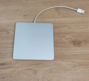 Apple USB Superdrive Lecteur Externe CD DVD A1379 Gris (MD564ZM/A) - Photo 1/3