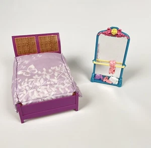 Fisher Price Loving Family 2007 casa de muñecas cama doble y juego de soporte de espejo 2011 - Imagen 1 de 8