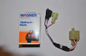 NEW OLD STOCK WAGNER HYDRAULIC STOP BRAKE LIGHT SWITCH F116432 TEJ20 DY1053 - Picture 1 of 9