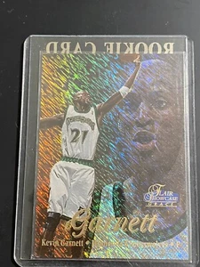 Escaparate Flair 1997-98 fila 1 Kevin Garnett 4 Timberwolves - Imagen 1 de 3