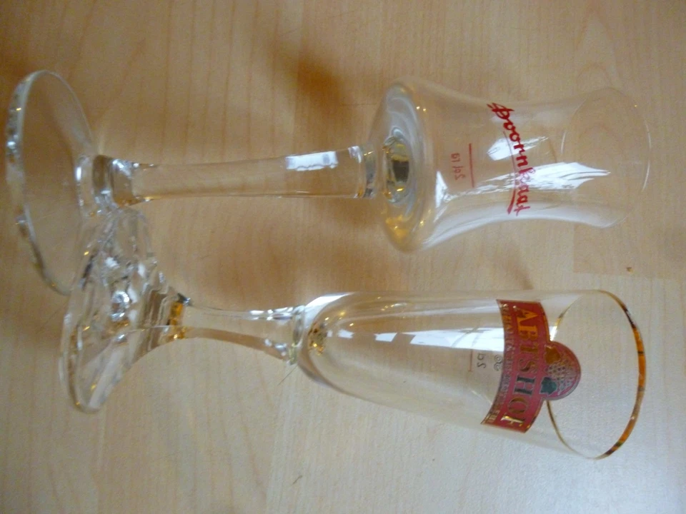 2 Alte    Schnapsgläser   Doornkaat   und  Abtshof   Sehr Guter   Zustand  !!!!! - Bild 1 von 1