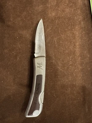 "Navaja de bolsillo plegable Winchester vintage de 7"" hoja de acero inoxidable mango con incrustaciones de madera" Foto 1 de 4