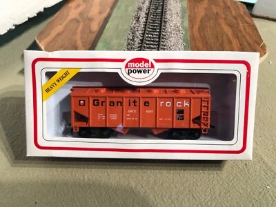 HO Scale 36’ Model Power Granite Rock Cement Hopper (24-044) - Image 1 of 4