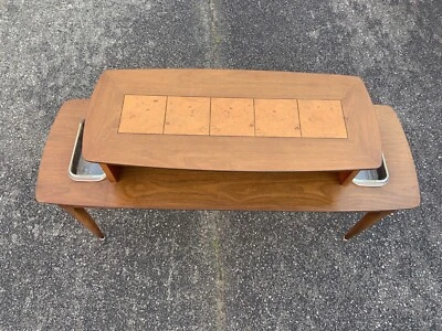 中世纪现代 1958 年咖啡沙发控制台桌 Lane Altavista 毛刺木 — 第 1/4 张图片