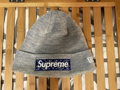 Gorro Supreme New Era Logo Caja Gris Azul Bandana 100 % Auténtico Foto 1 de 3