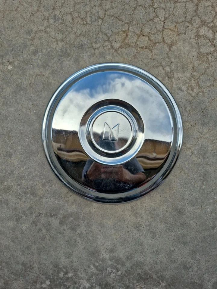  (1) *RARO* 1981-1988 Isuzu PUP Pickup Perro Plato Tapa Central 41221058 Foto 1 de 2